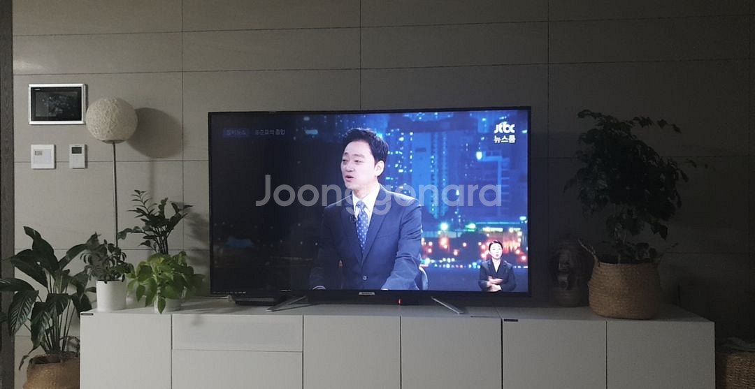 백라이트 고장난 tv--0