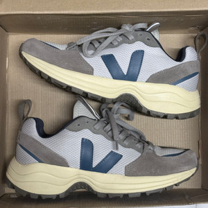 VEJA 베자 스니커즈 250