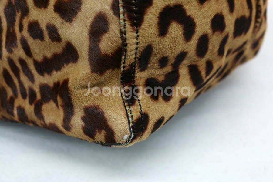 정품) 생로랑 다운타운 여자토트백--2