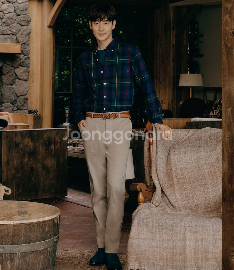 이제훈 leejehoon 친필 싸인 폴라--0