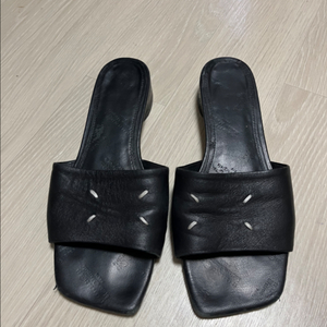 메종 마르지엘라 스티치 스퀘어 샌들 슬리퍼