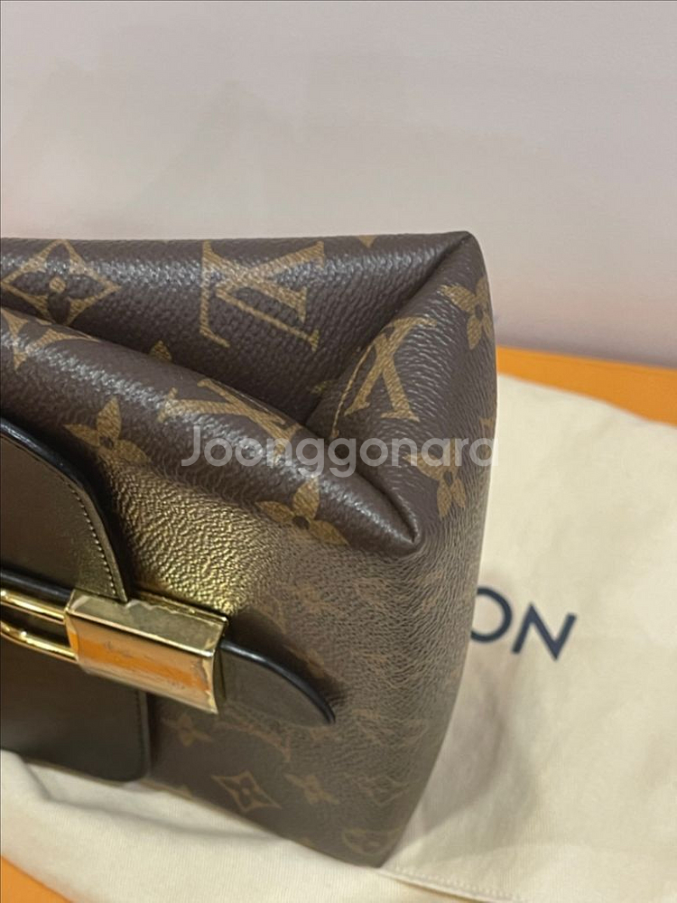 루이비통 록키 BB(정품)--7