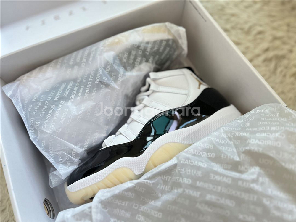 조던11 레트로그래티튜드 (275size)--6