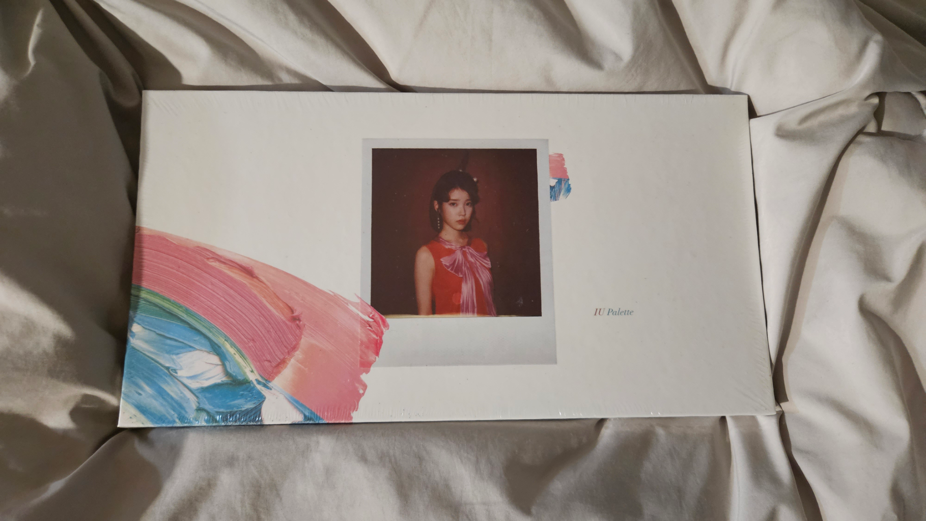 아이유 팔레트앨범 미개봉