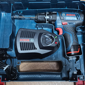 Bosch GSB 10.8 ii Li
