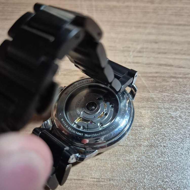 티쏘 오토매틱 손목시계 이미지