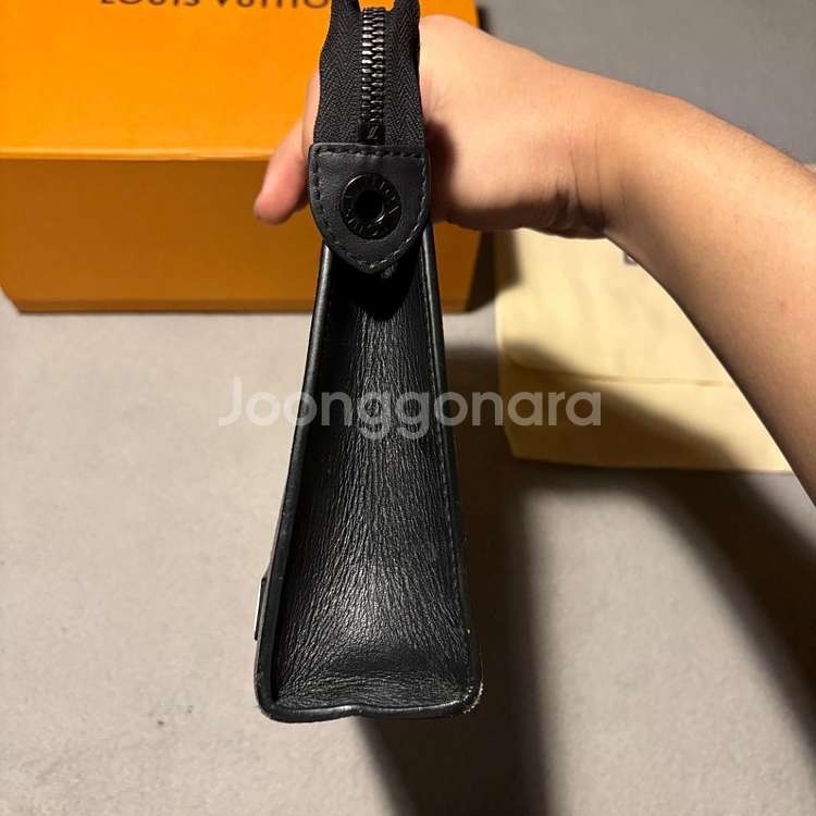 [한정판] 루이비통 갤럭시 포쉐트 보야주 클러치--5