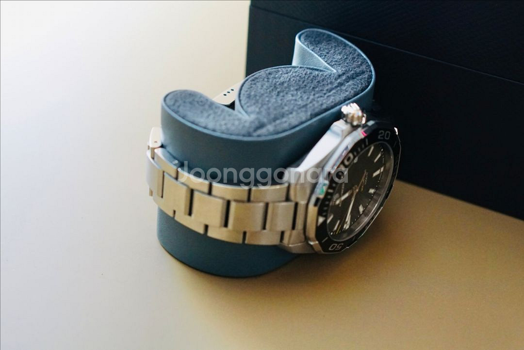 태그호이어 아쿠아레이서 300m 43mm 검판 쿼츠 w--3