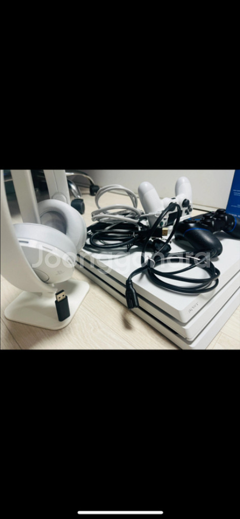 플스 4pro 1tb팝니다--1