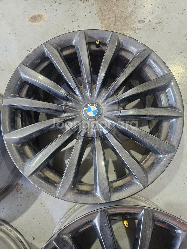 BMW 7시리즈 G바디19인치 정품휠판매합니다.--3