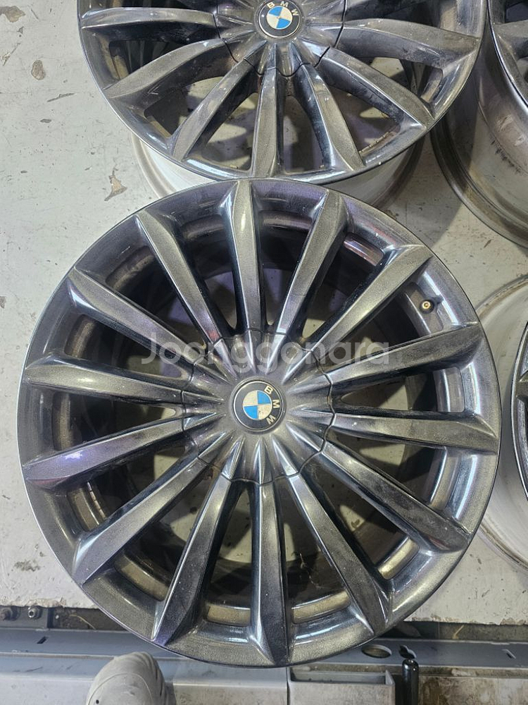 BMW 7시리즈 G바디19인치 정품휠판매합니다.--1