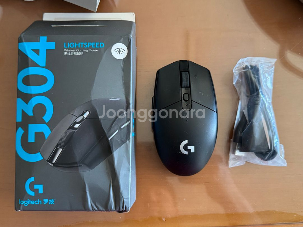 로지텍 G304 무선 마우스 팝니다--0