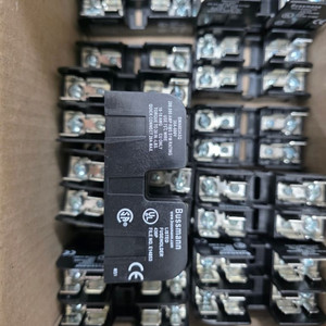 Bussmann 퓨즈 홀더 (30A 600V)
