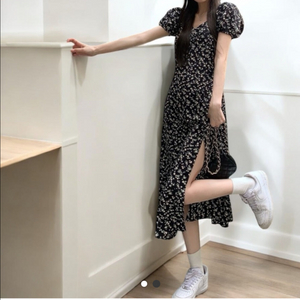 비치 트임 여름 플라워 셔링 반팔 어깨퍼프 롱원피스