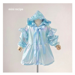 오로라 레인코트 우비 m사이즈 입니다 새상품 바람막이로