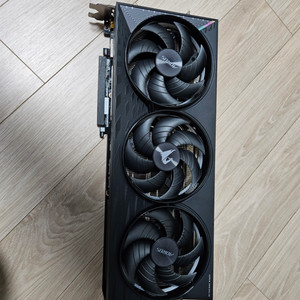 기가바이트 rx9070xt 어로스 엘리트 중고