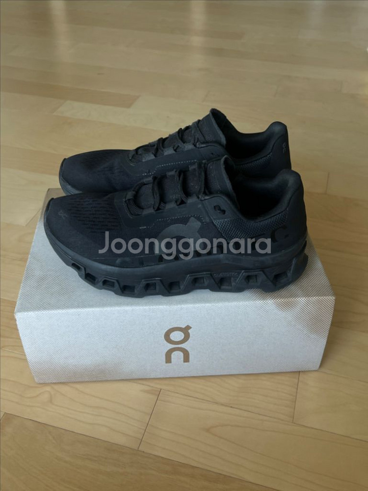 온러닝 클라우드 몬스터 블랙 260--1