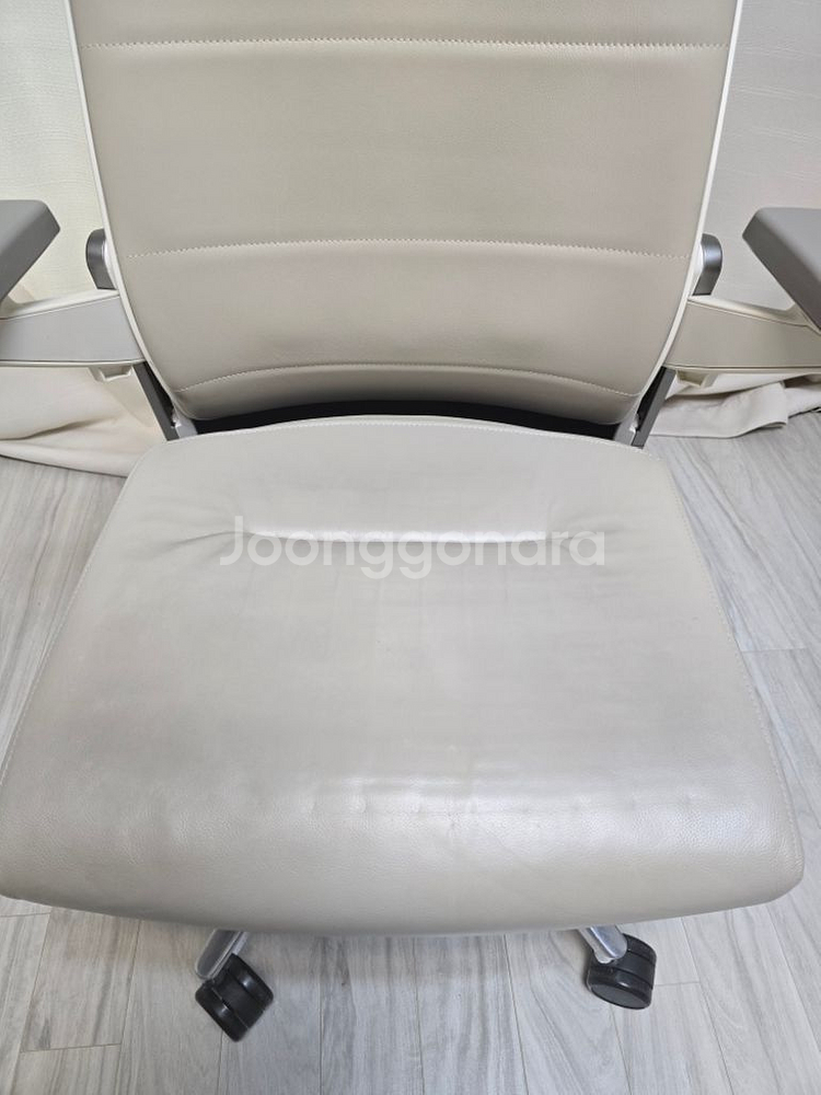 퍼시스CH4700HE 리얼가죽의자(t80과같은모델)--5