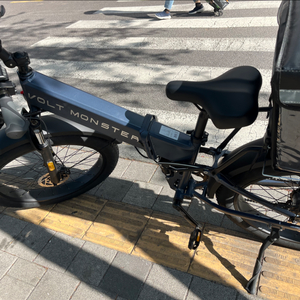 25년식 볼트몬스터 전기자전거 VT700 FB26P