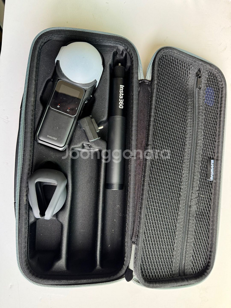 Insta360 ONE RS 1인치 360도 판매합니다--1
