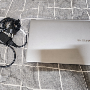 삼성메탈9 NT900X3P 13인치