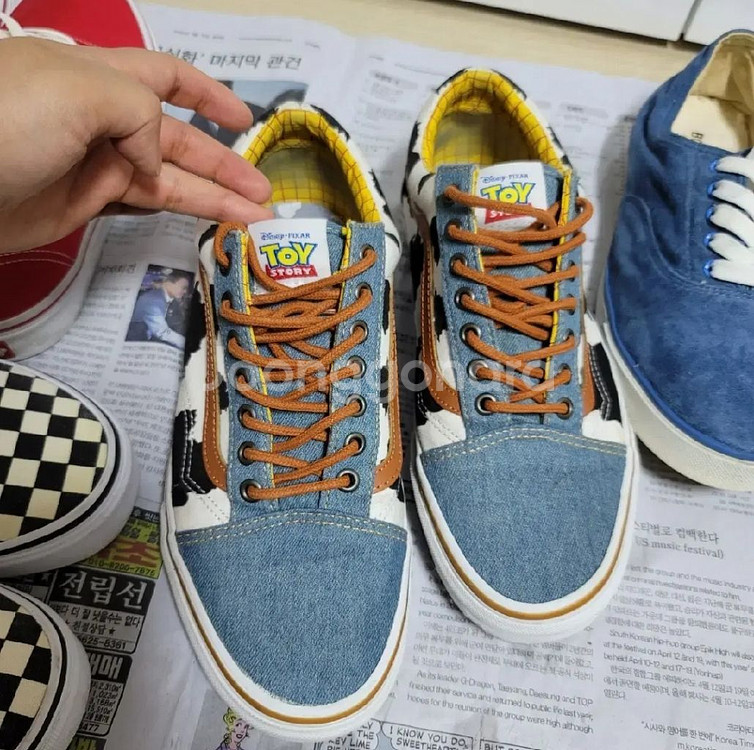 반스 토이스토리 우디 us9.5 275mm 단화 운동화--4