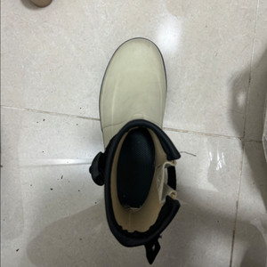 문스타 레인부츠 왼쪽