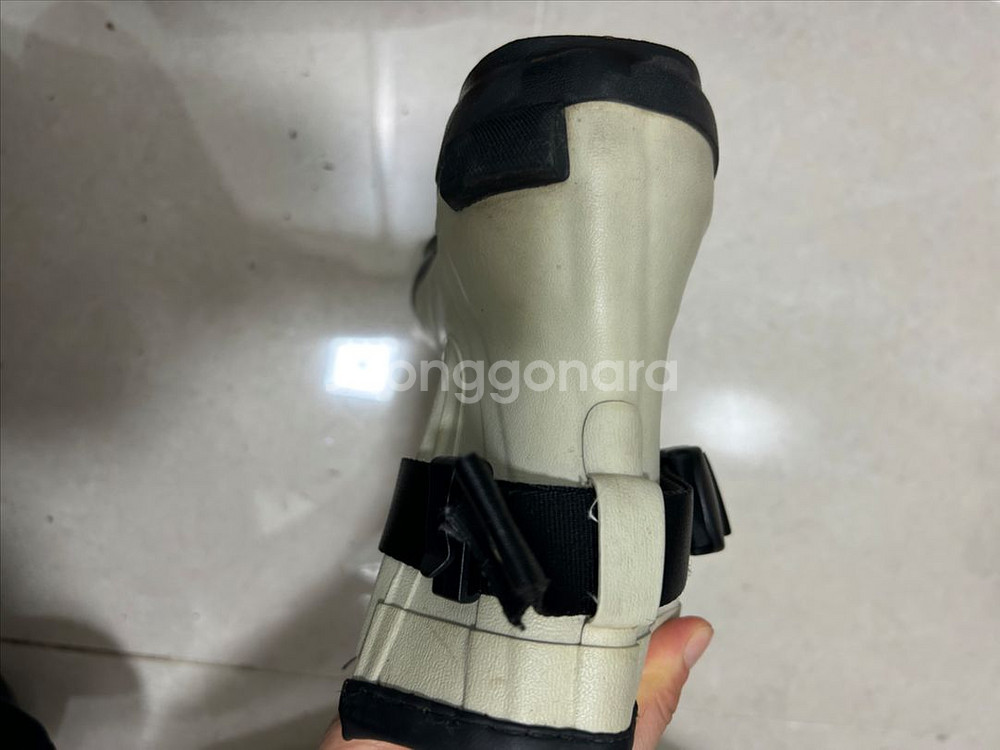 문스타 레인부츠 왼쪽--3