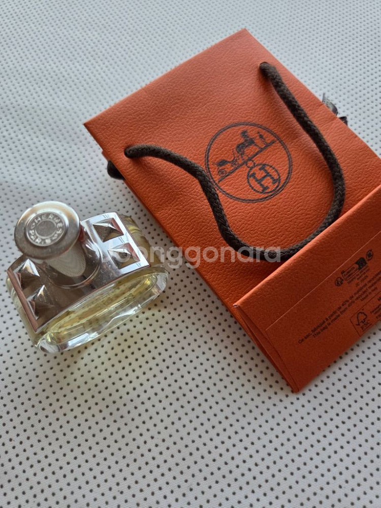 새상품입니다 에르메스 ㅡ바레니아 오드퍼퓸 30ml--3