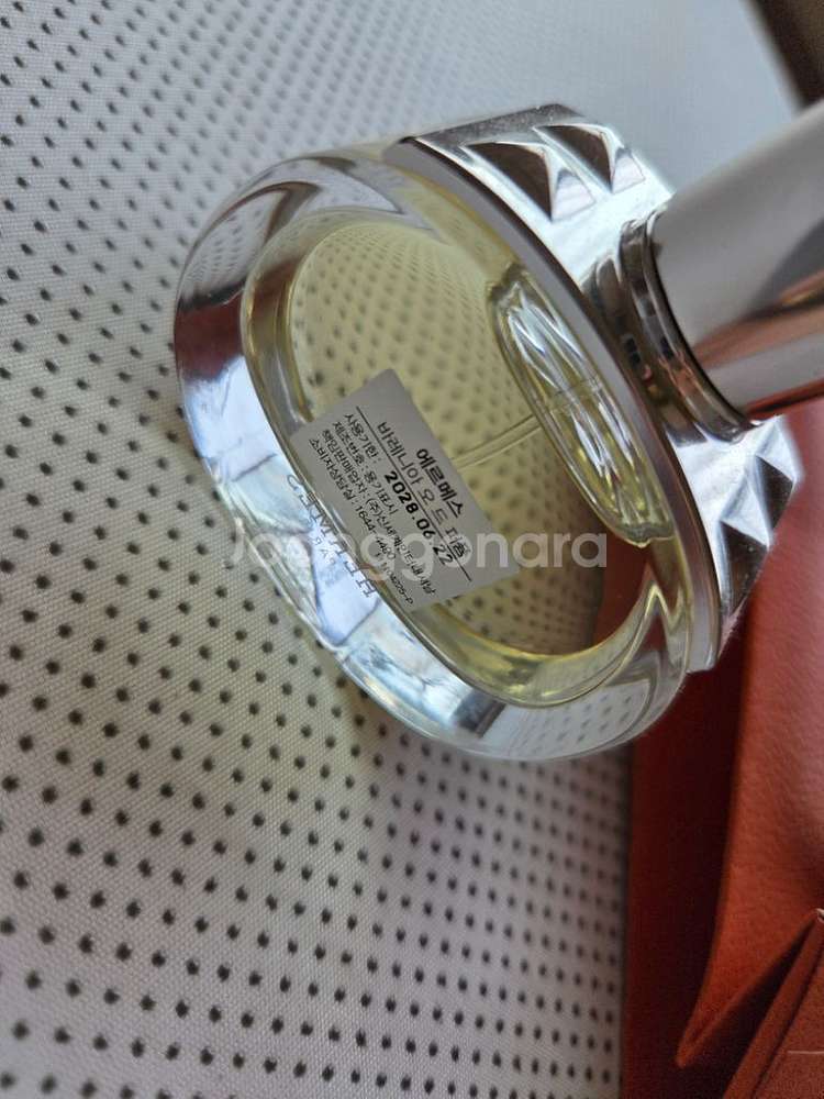 새상품입니다 에르메스 ㅡ바레니아 오드퍼퓸 30ml--1