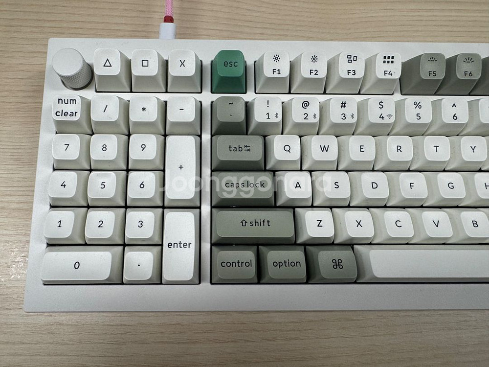키크론 Q12 Pro Max 키보드--1