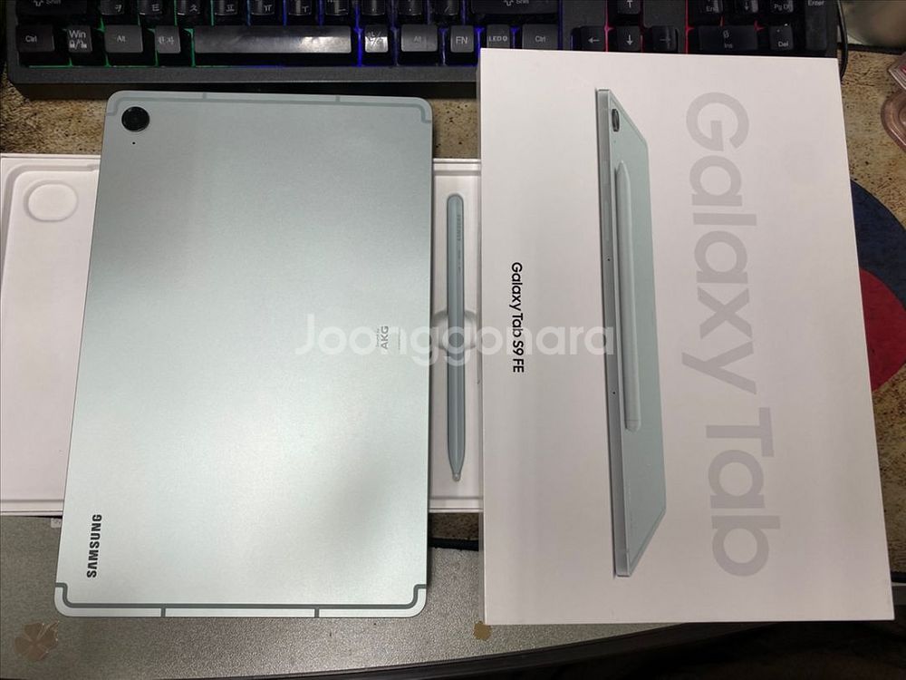 새제품 갤럭시탭S9FE 민트 128GB 와이파이용--4