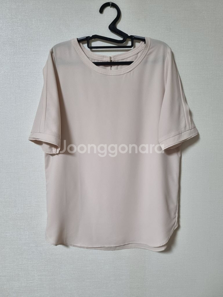 라운드넥 블라우스 66--0