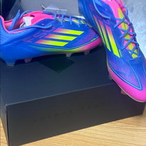 아디다스 축구화 f50