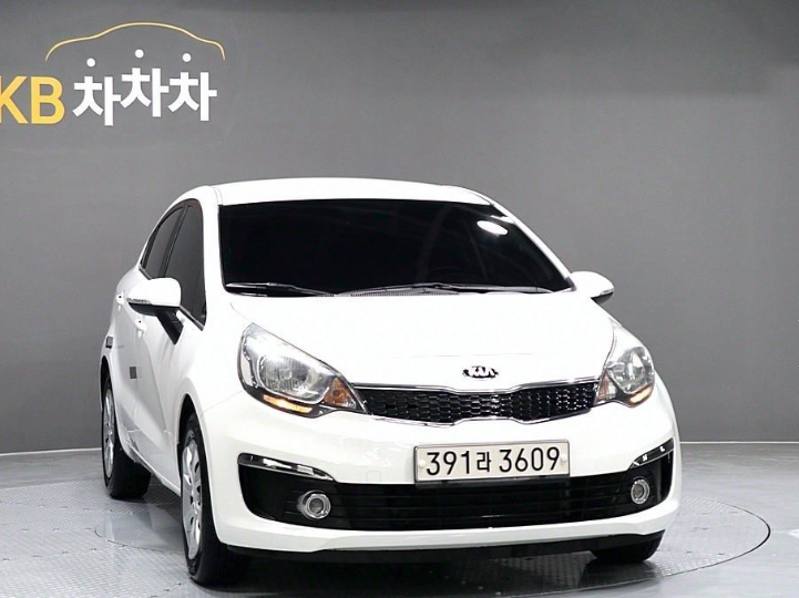 @15년 더 뉴 프라이드 4DR 1.4 MPI 트렌디