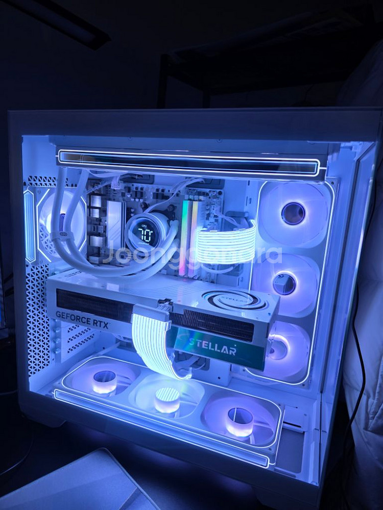 라이젠 9800X3D 5080 스텔라 화이트 새상품--0