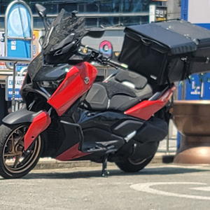 xmax300