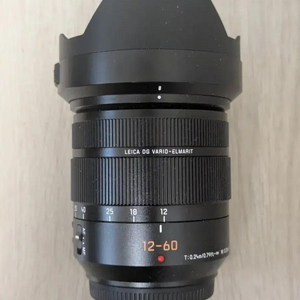 파나소닉 라이카 12 60mm f2.8-4 렌즈