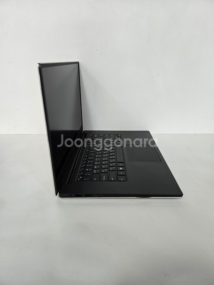 826번 DELL 15인치 UHD i7 중고노트북--3