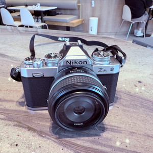 니콘 ZFC 28mm SE KIT 판매합니다.