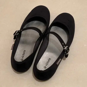 빅토리아 오다 메리제인 블랙 230 1회착용