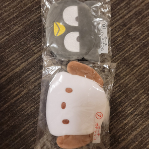 산리오 아타리쿠지 동전지갑 파우치 포챠코 배드바츠마루