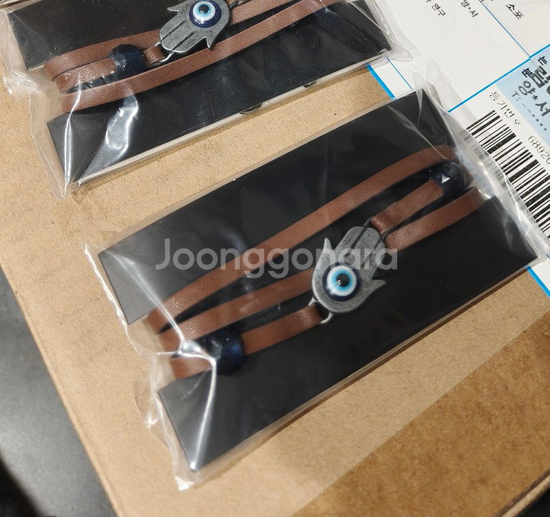 라스트오브어스 엘리팔찌 스틸북 구매합니다--0