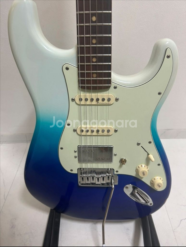 Fender Player Plus HSS 일렉기타--1