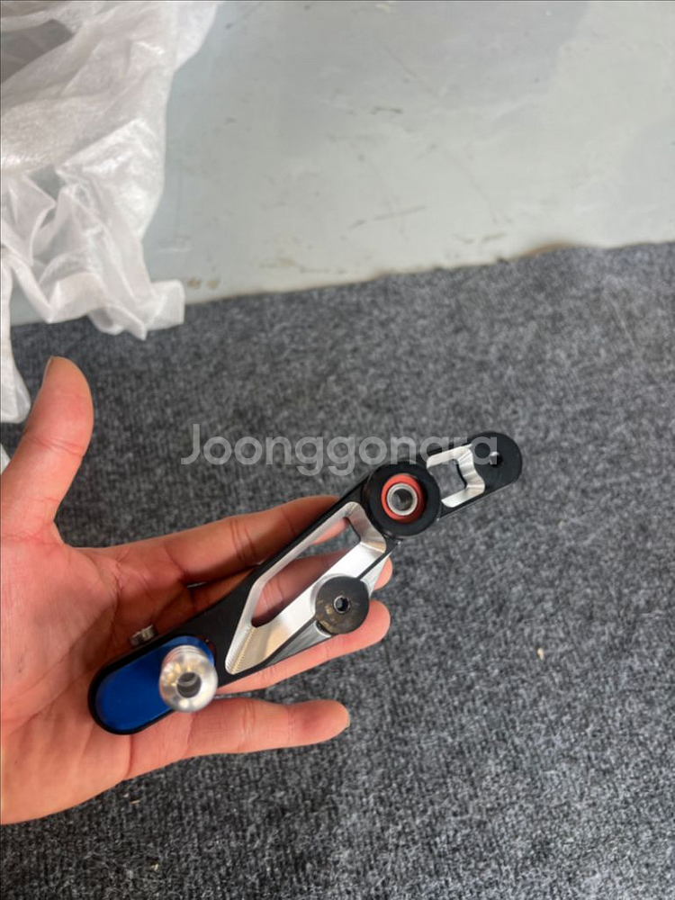 BMW S1000RR M스텝 팝니다 !--2
