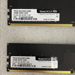 ddr4 팀그룹 16g*2 32g 팝니다. (택포함)