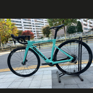 비앙키 이로드 아리아 신품급 전기자전거 + 거치대포함