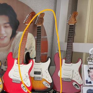 데이식스 제이 박제형 기타 미니어쳐 메리 eaj