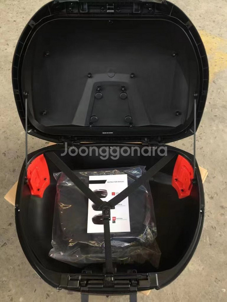 오토바이 탑박스 59리터 3단조절가능--3