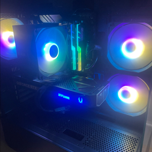 rtx 5070 게이밍 컴퓨터 본체 풀박스 판매